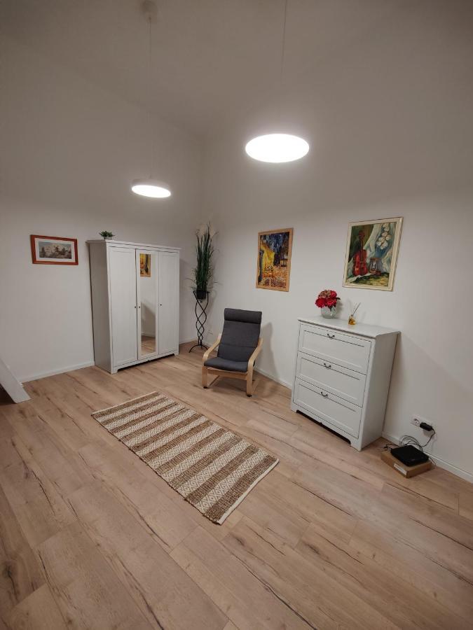 Calm, Artistic Apartment 9Th Distric Central City Budapest Kültér fotó